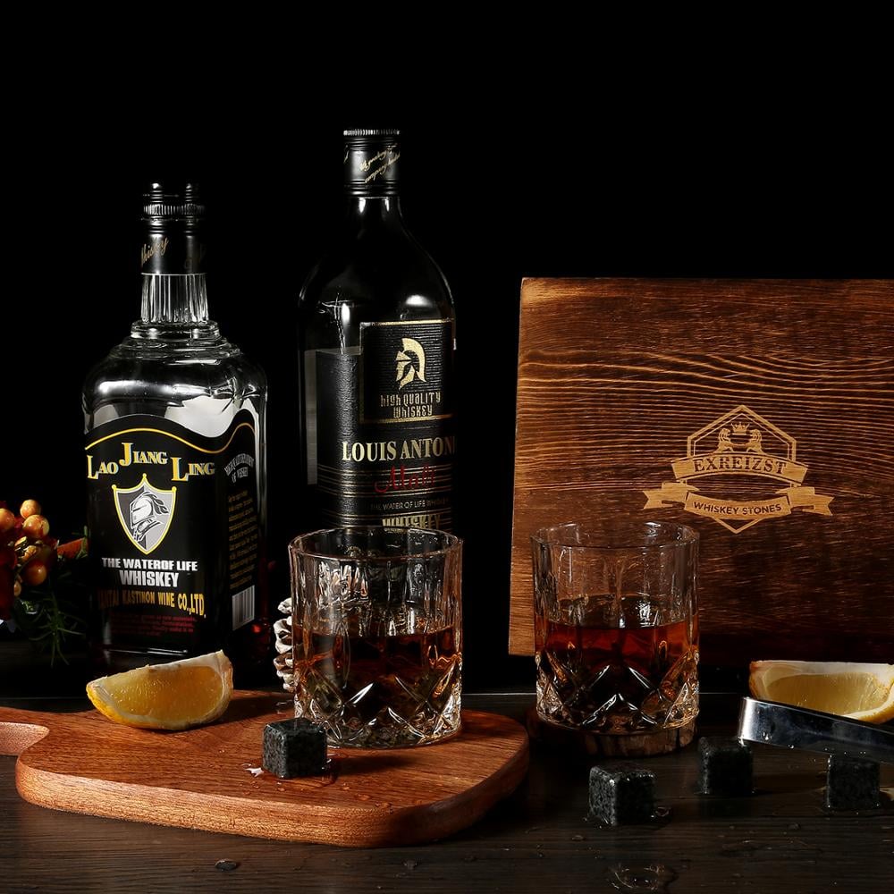Coffret verre à whisky authentique, vue de profil