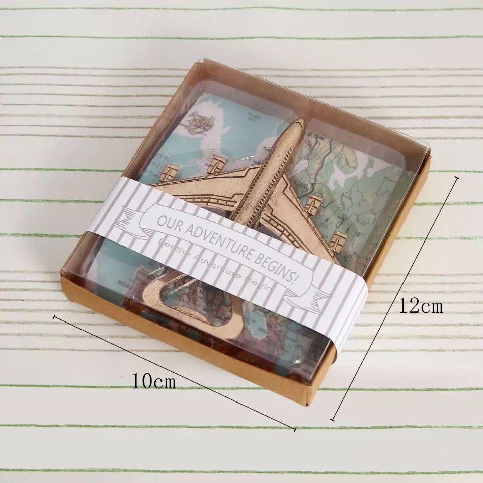 Schéma coté du Décapsuleur Avion dans son coffret kraft carte du monde, dimensions 10 x 12 cm