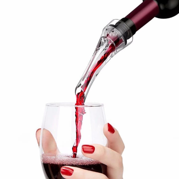 Bec verseur vin, vue de face