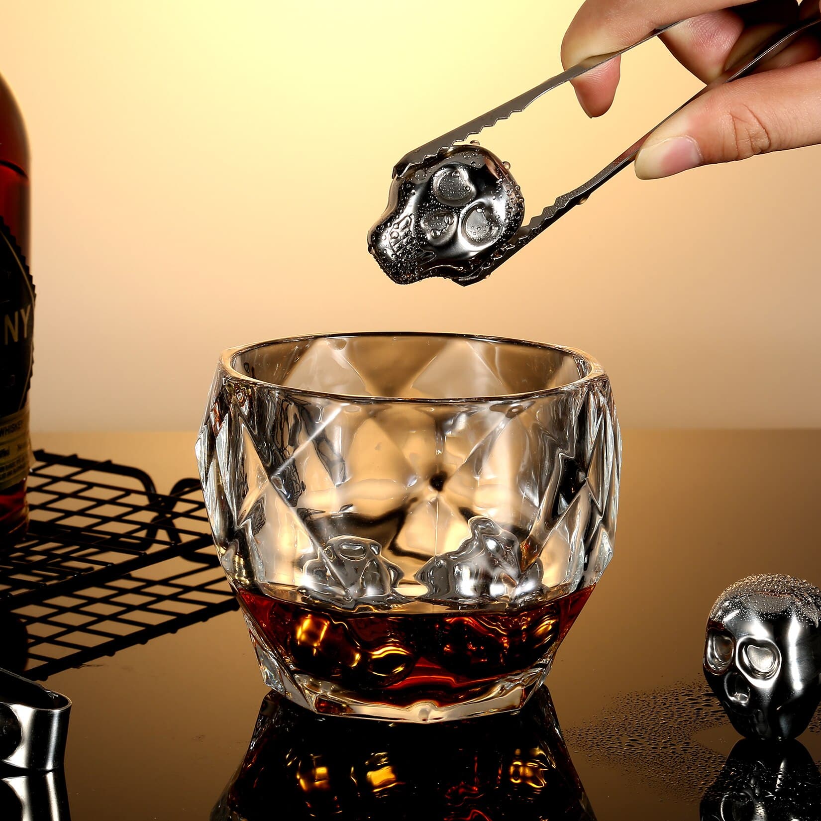 Coffret verre à whisky et pierre, en situation
