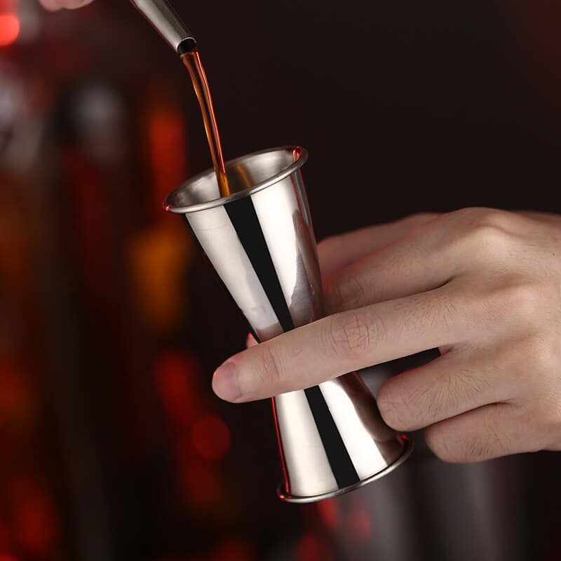 Double doseur cocktail, détail du design
