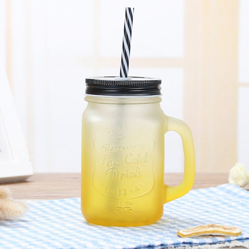 Mason jar avec paille, vue de face