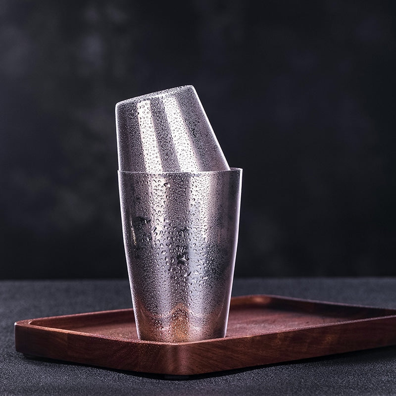 Mini shaker cocktail, vue de face