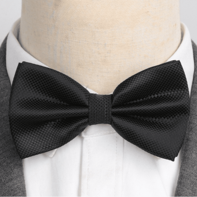 Nœud papillon noir en bois