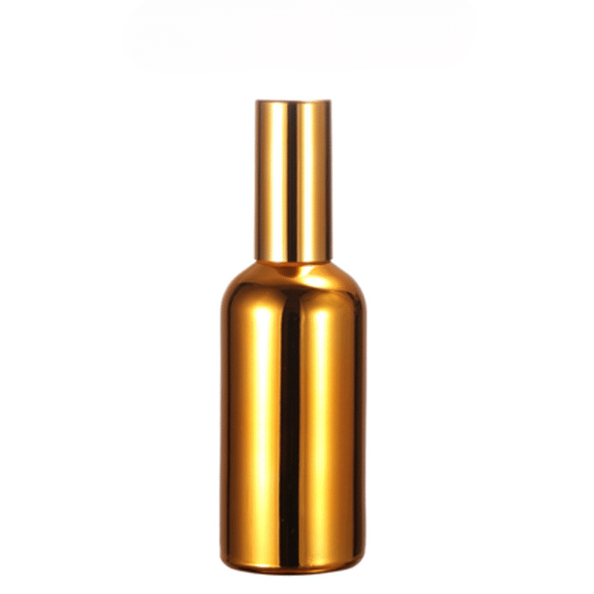 Spray pulvérisateur culinaire design en verre finition or brillante à pompe sur fond blanc