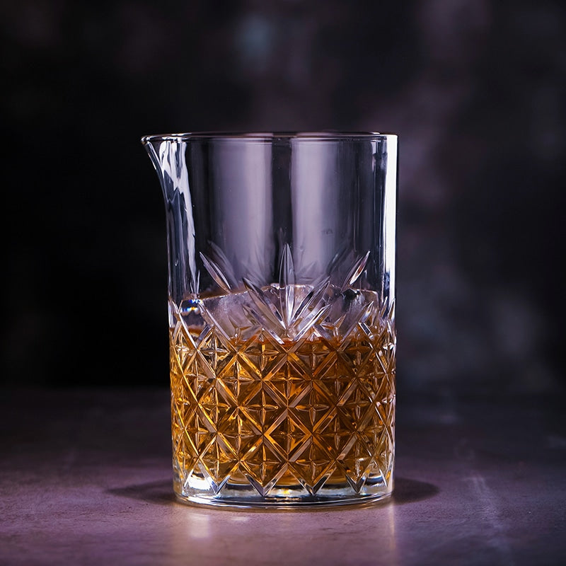 Verre à mélange classique, vue de face